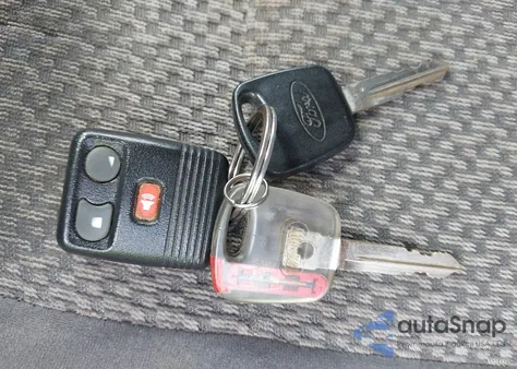 2003 Ford F-150 Lariat/Xlt from USA, damaged, VIN 1FTRW076X3KC61967